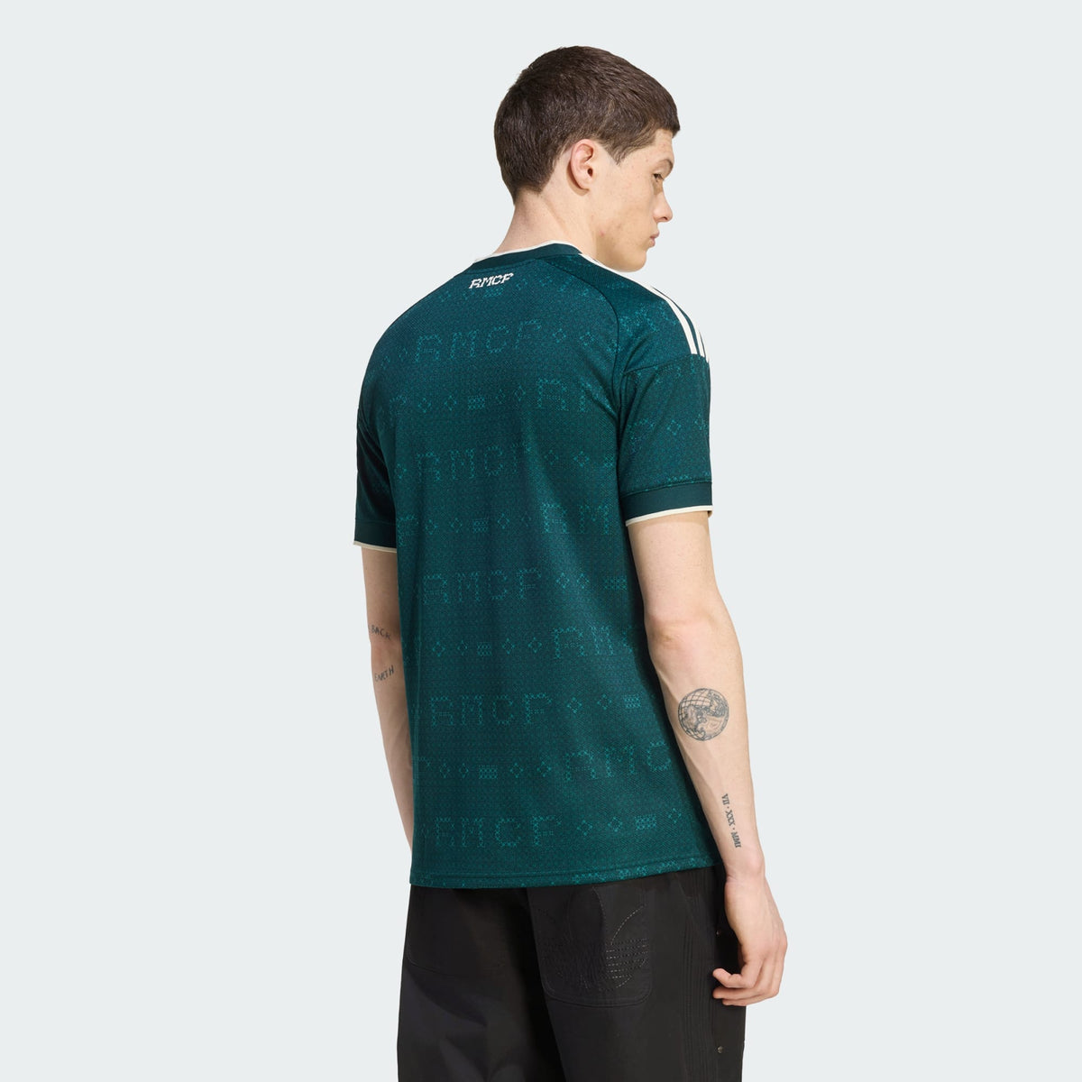 Camisa Real Madrid 2026/27 II Torcedor - foto oficial adidas